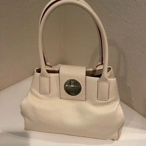 Kate Spade Purse - Picture 1 of 3